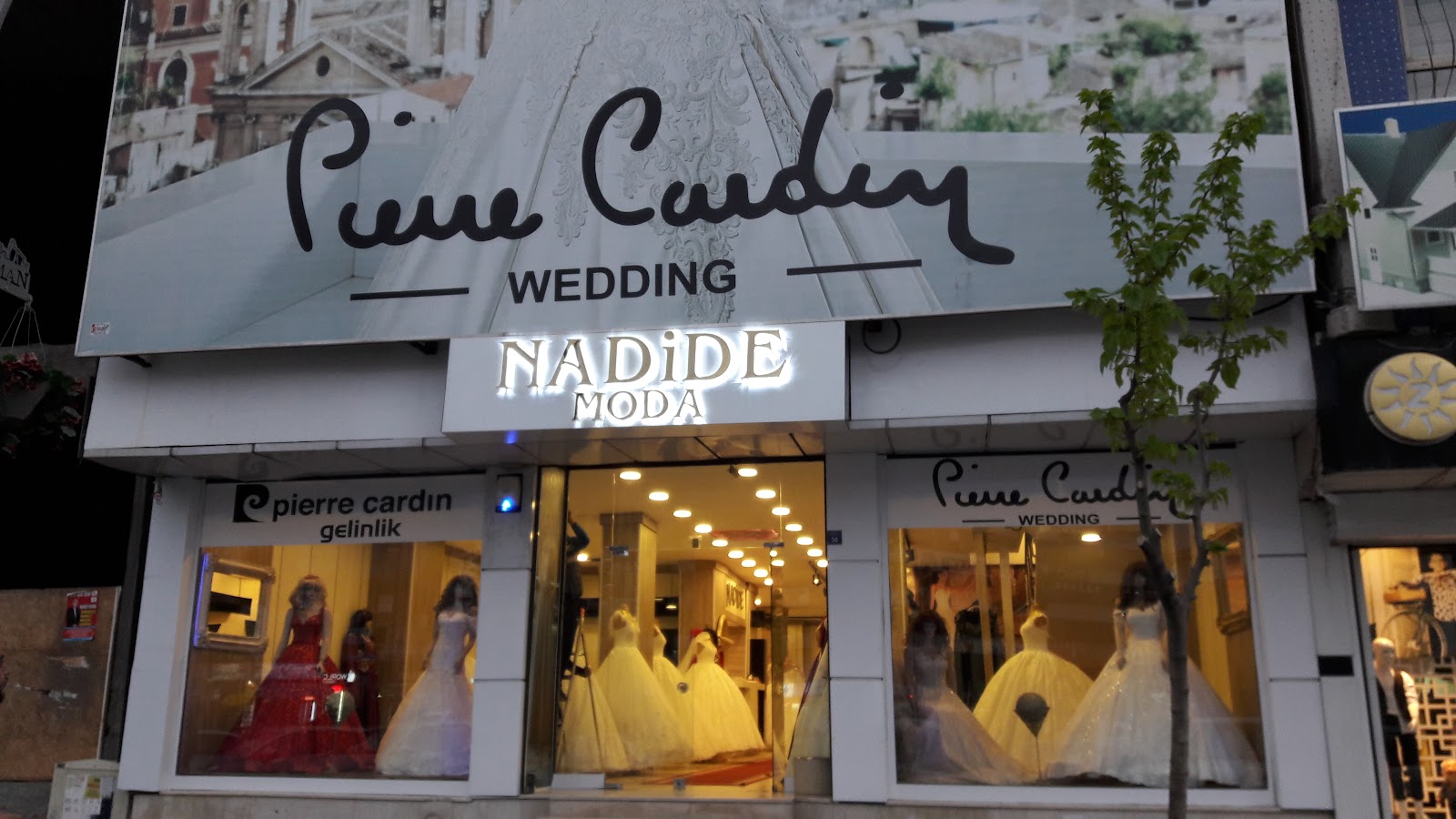 Modacı Nadide Gelinlik Sarayı kır düğünü mekanı — Merkez