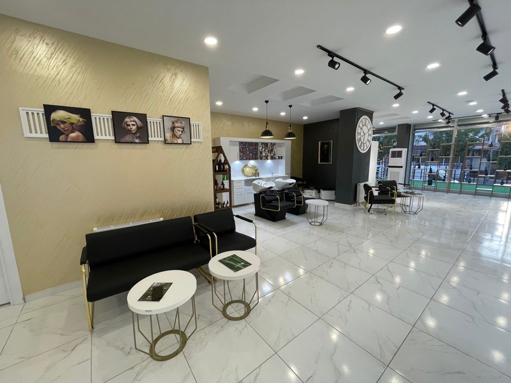 MOONY SALON