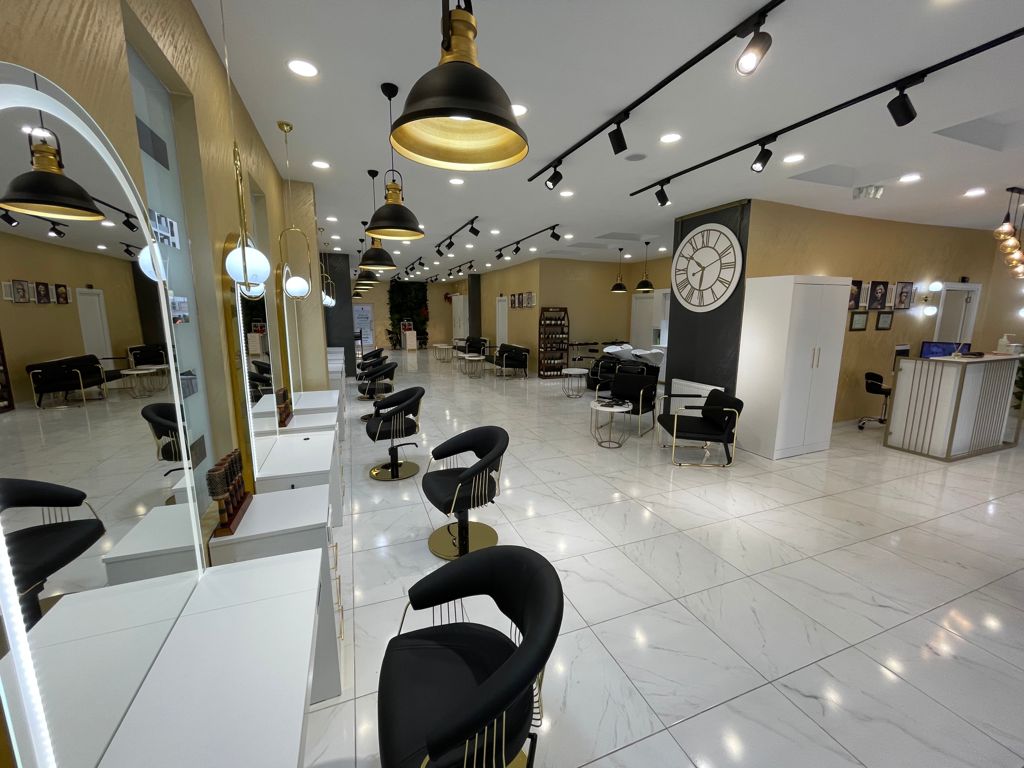 MOONY SALON