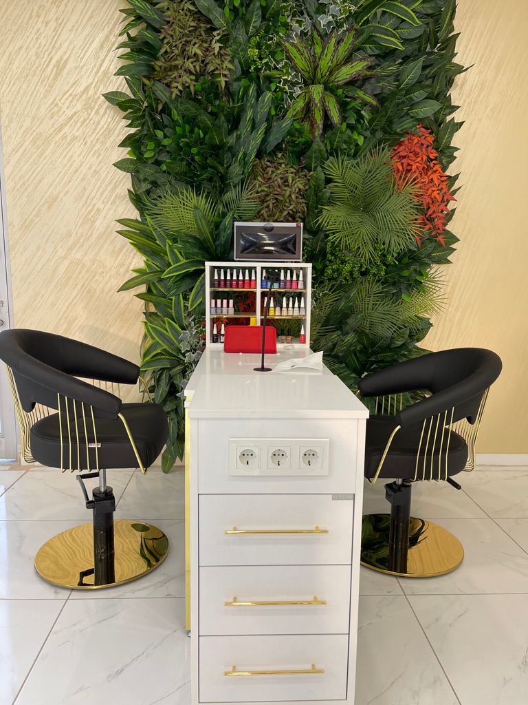 MOONY SALON