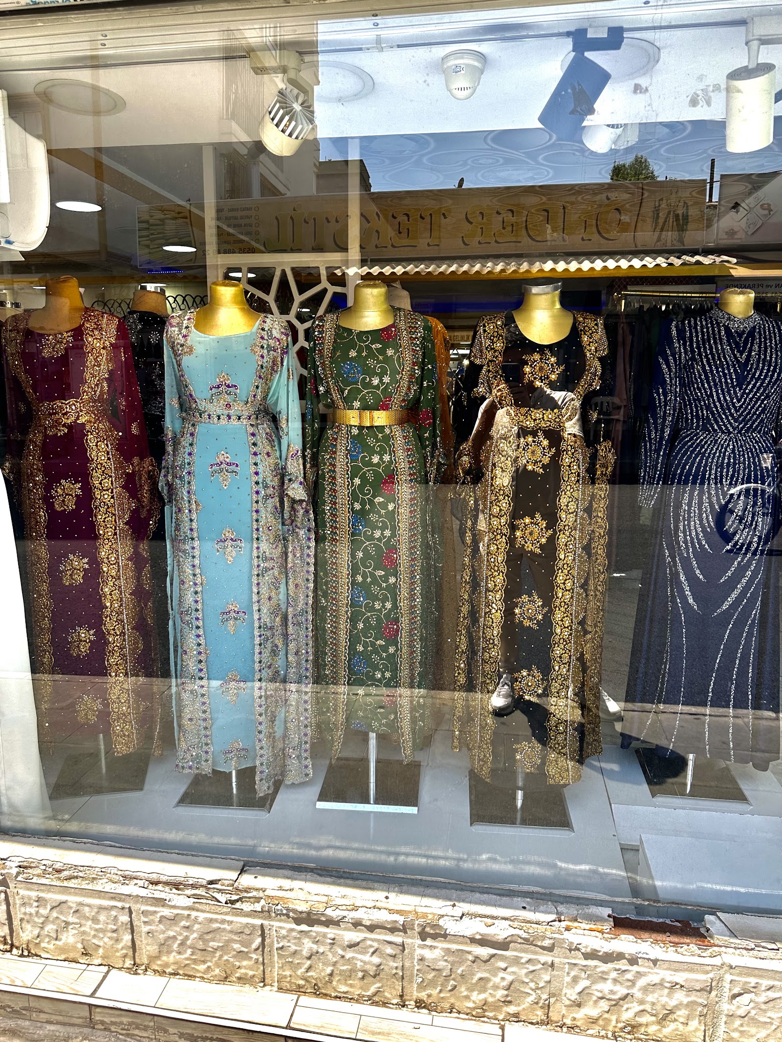 Pirlanta Gelinlik & Abiye Sarayi